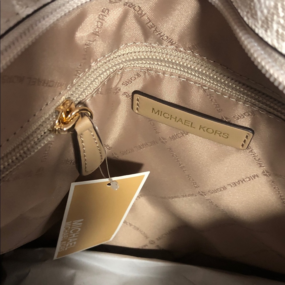 New Michael Kors Cream and Gold Large Tote Bag - Picture 10 of 14